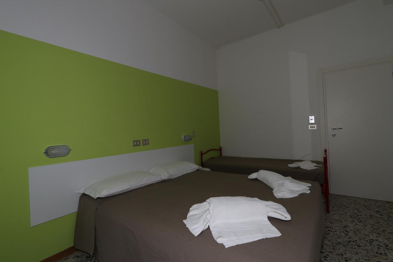 Hotel Urano Cattolica Exterior photo