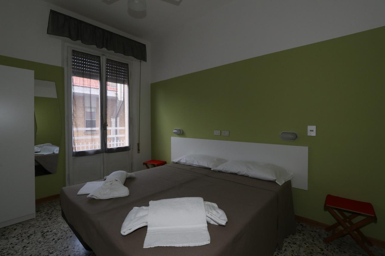 Hotel Urano Cattolica Exterior photo