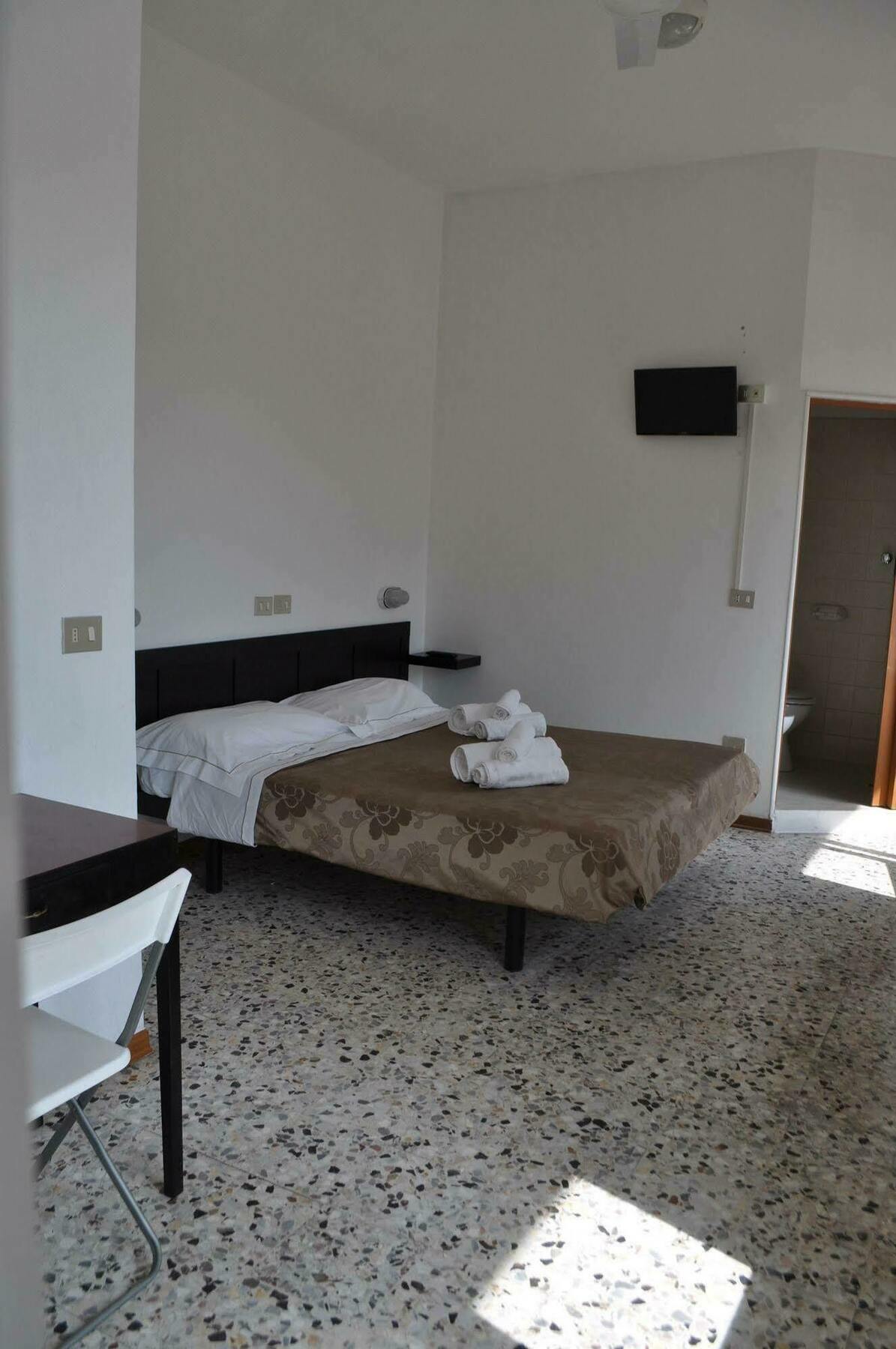 Hotel Urano Cattolica Exterior photo